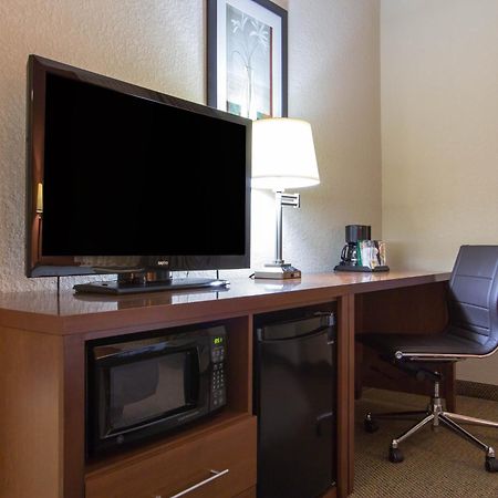 Comfort Inn & Suites Airport Convention Center North Charleston Kültér fotó