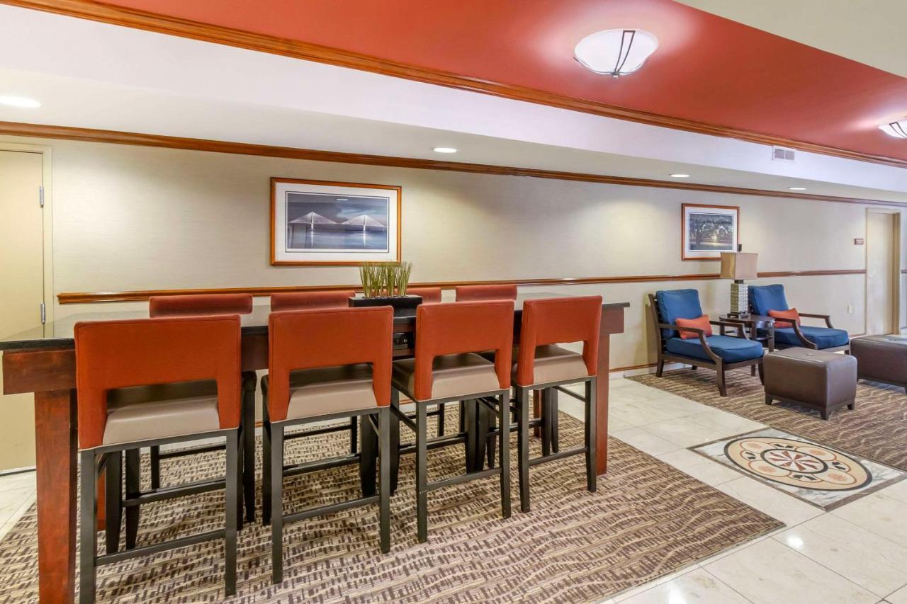 Comfort Inn & Suites Airport Convention Center North Charleston Kültér fotó
