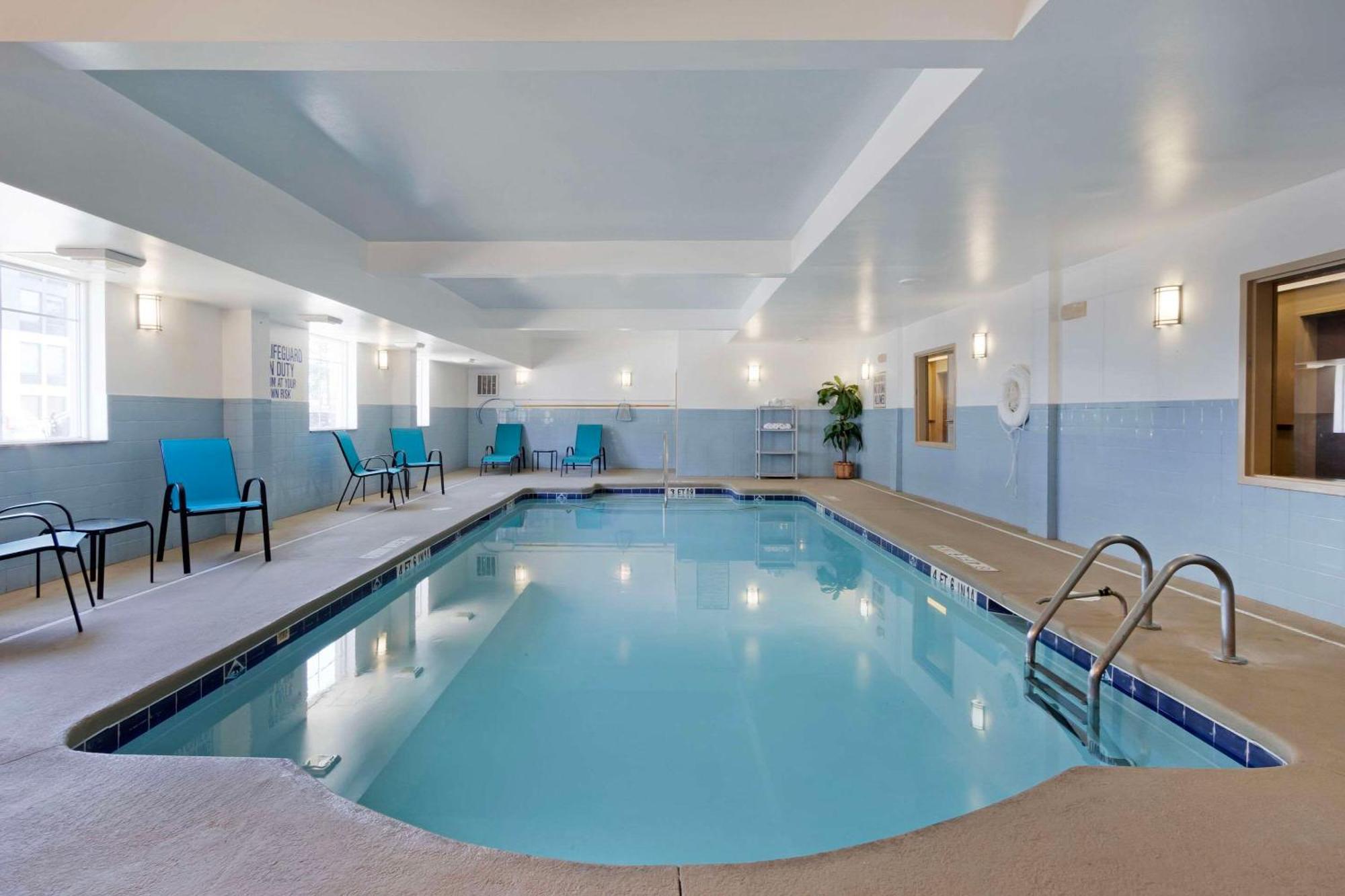 Comfort Inn & Suites Airport Convention Center North Charleston Kültér fotó