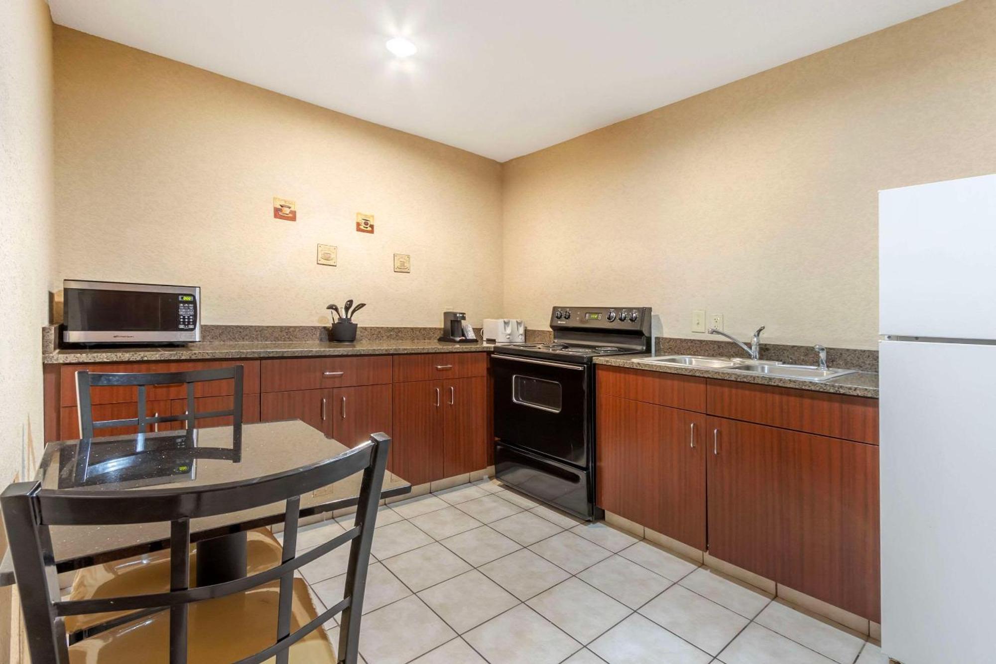 Comfort Inn & Suites Airport Convention Center North Charleston Kültér fotó