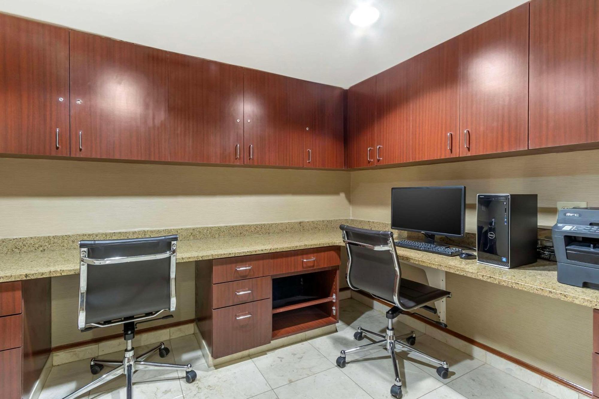 Comfort Inn & Suites Airport Convention Center North Charleston Kültér fotó