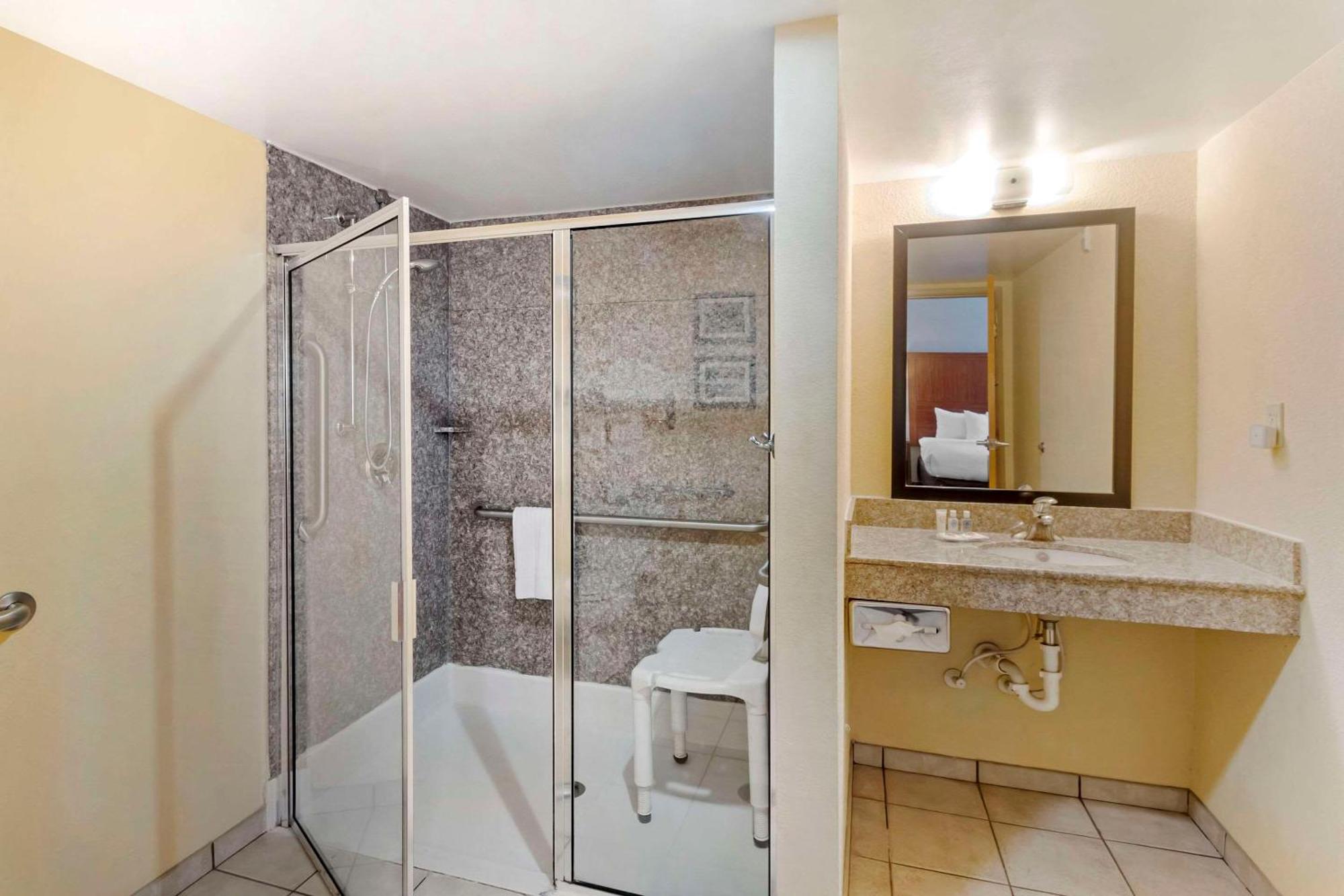 Comfort Inn & Suites Airport Convention Center North Charleston Kültér fotó