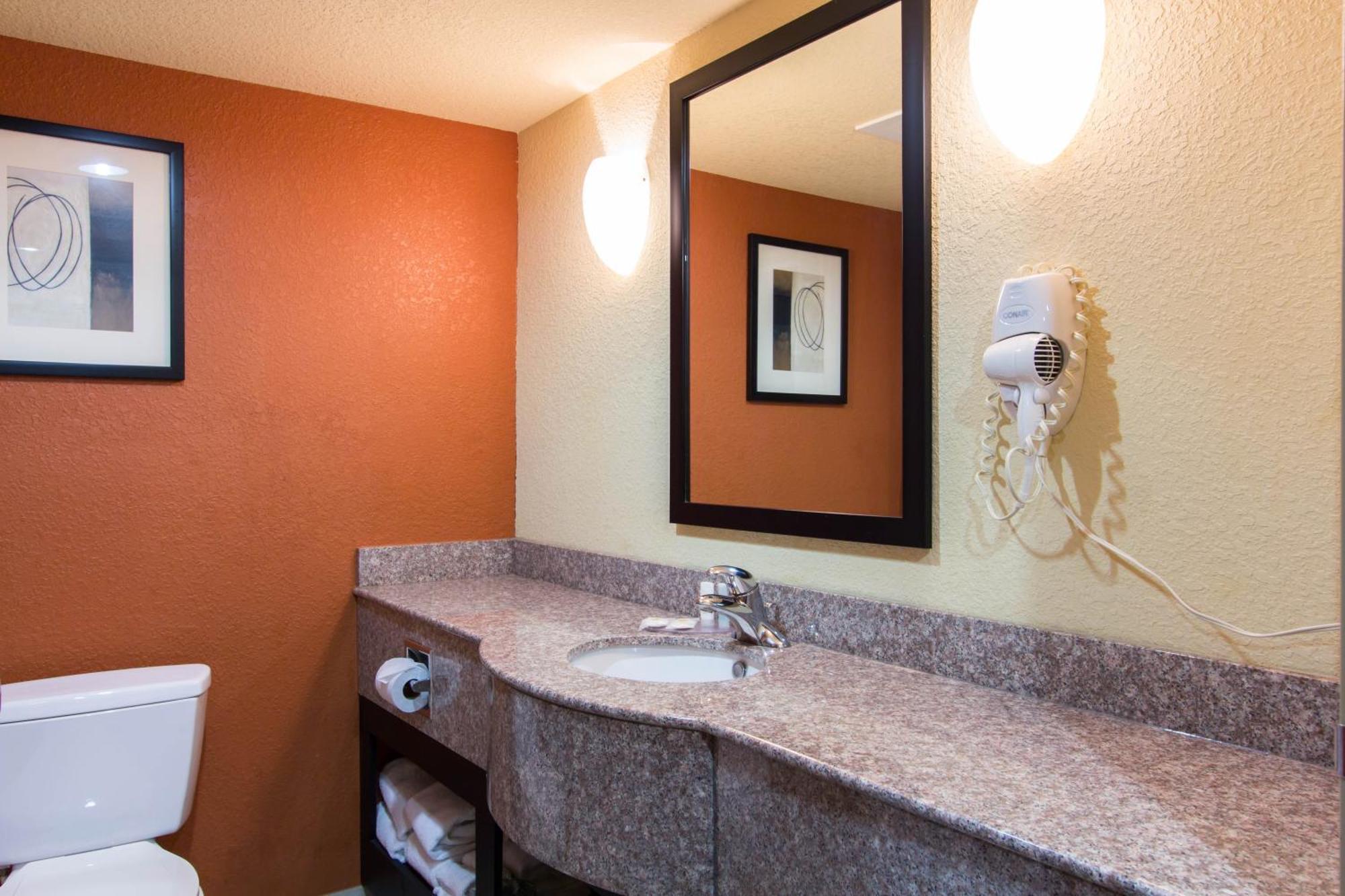 Comfort Inn & Suites Airport Convention Center North Charleston Kültér fotó